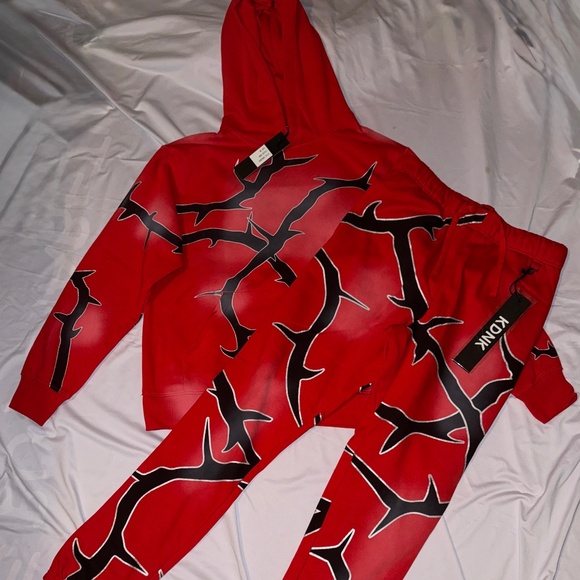 KDNK Sweatsuit Thorn Style Red/Black Men’s Size Small, Medium and Large - Picture 1 of 6